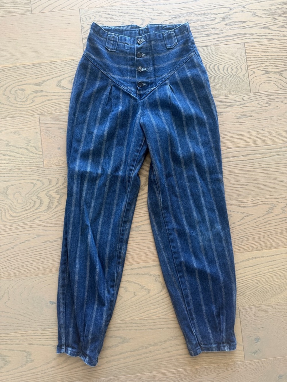 VTG Rocky Mountain pinstriped jeans